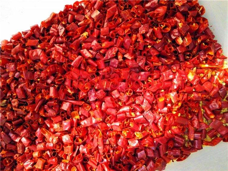 花椒批發(fā)廠家：花椒泡腳的功效與作用